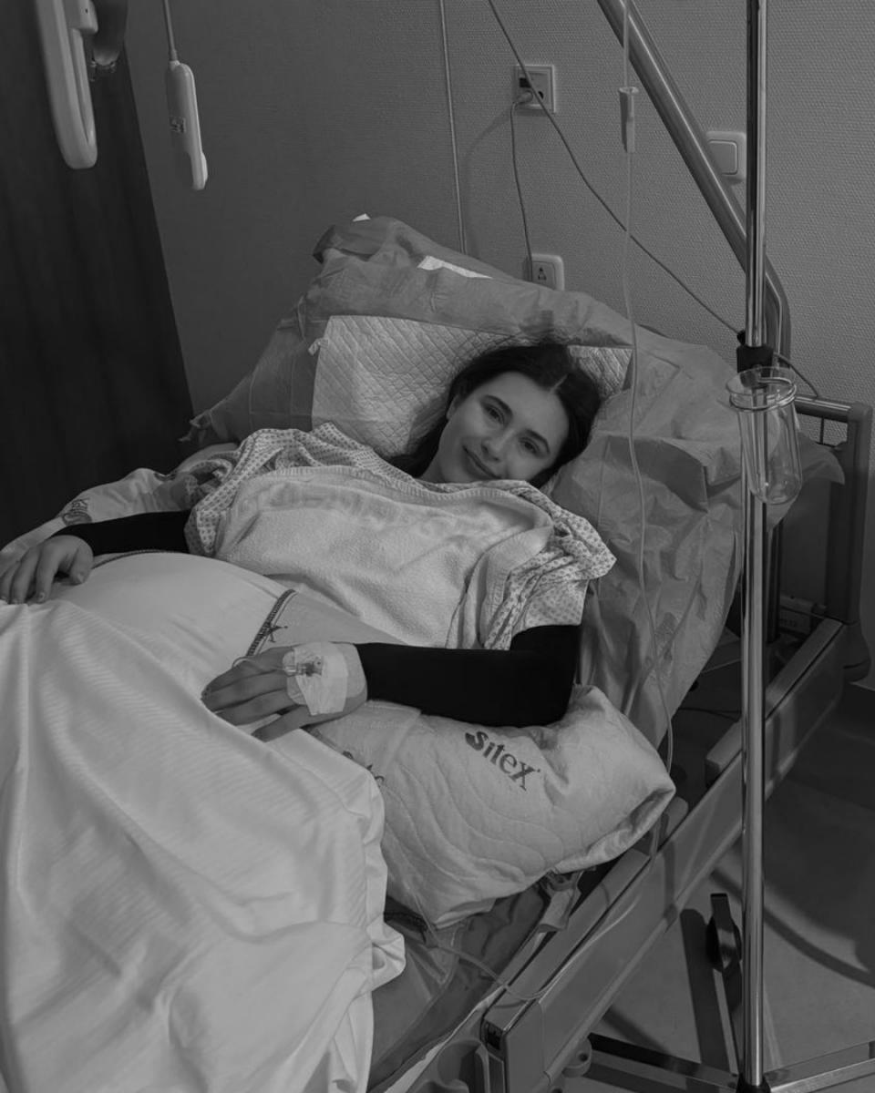 Lipödem Influencerin Gina nach ihrer Liposuktion an den Armen