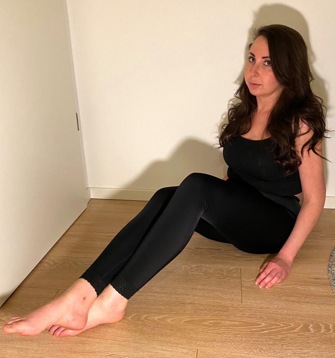 Lipödem Betroffene mit einer Kompressions Leggings von LIPOELASTIC